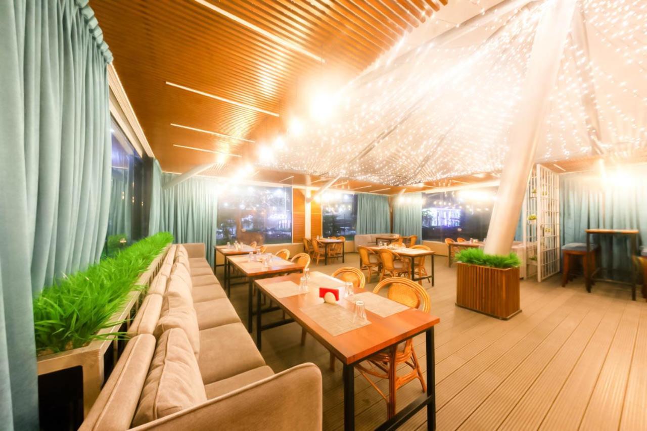 Dostyq Kokshetau Hotel Exterior photo